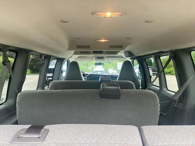 2023 Chevrolet Express Passenger RWD 2500 Regular Wheelbase LS