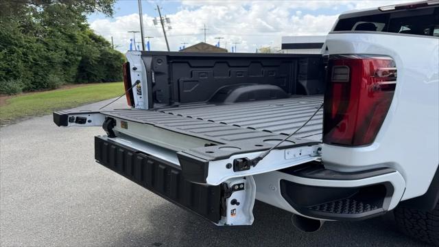 2026 GMC Sierra 2500HD Crew Cab, Standard Bed, Denali, 4WD