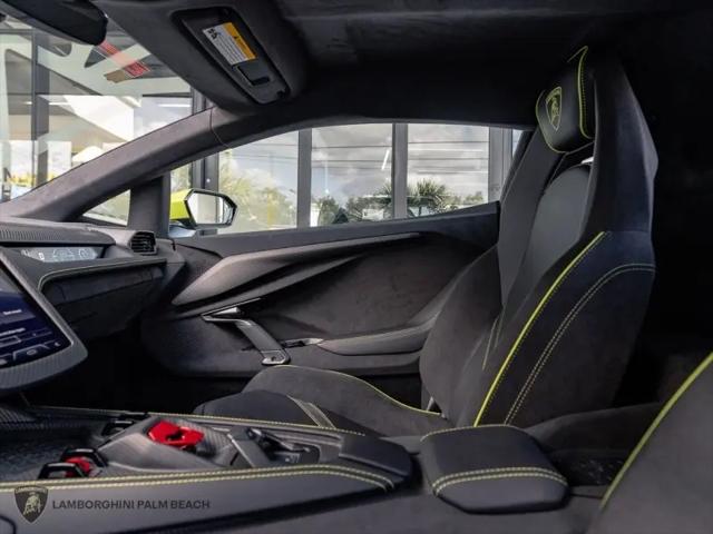 2025 Lamborghini Revuelto Revuelto