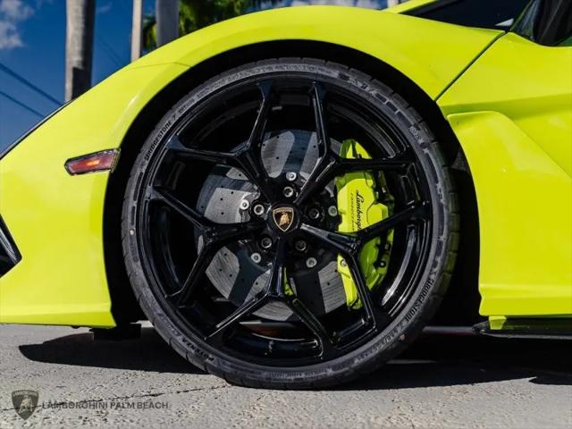 2025 Lamborghini Revuelto Revuelto