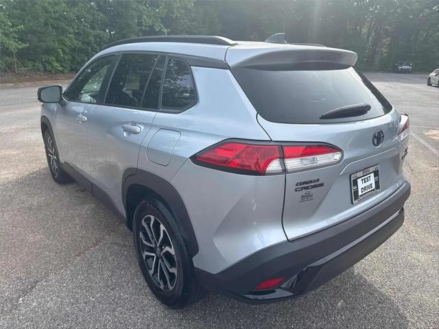 2025 Toyota Corolla Cross Hybrid SE