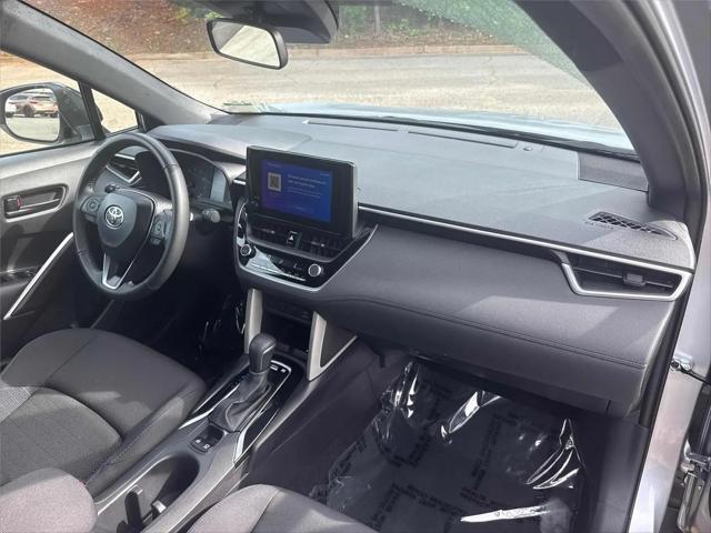 2025 Toyota Corolla Cross Hybrid SE