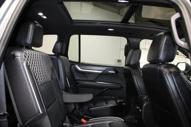 2026 GMC Acadia Denali AWD