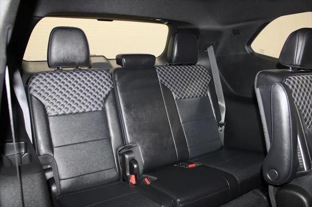 2026 GMC Acadia Denali AWD