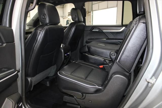 2026 GMC Acadia Denali AWD
