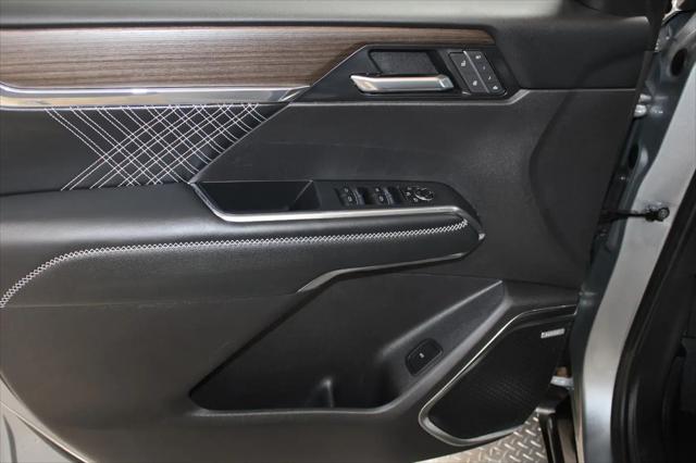 2026 GMC Acadia Denali AWD