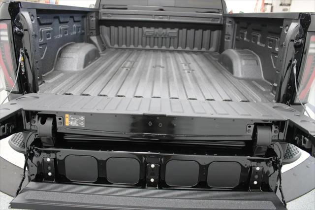 2026 GMC Sierra 2500HD Crew Cab, Standard Bed, AT4, 4WD