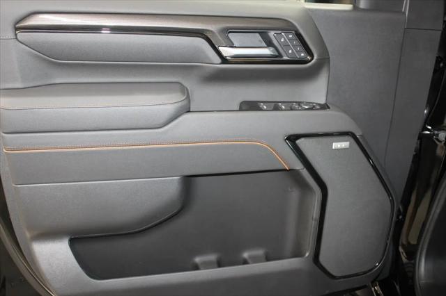 2026 GMC Sierra 2500HD Crew Cab, Standard Bed, AT4, 4WD