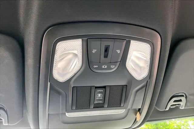 2022 Ram 2500 Tradesman Crew Cab 4x4 8' Box