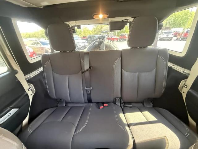 2017 Jeep Wrangler Unlimited Sahara 4x4