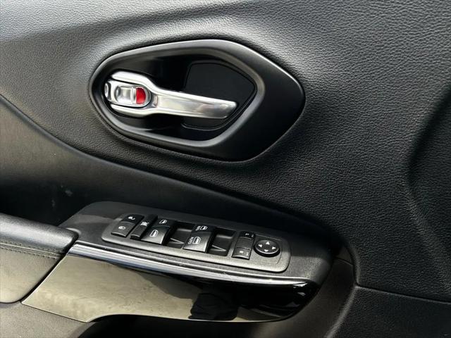 2021 Jeep Cherokee Altitude FWD