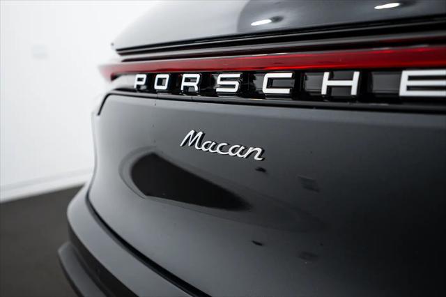 2026 Porsche Macan Macan
