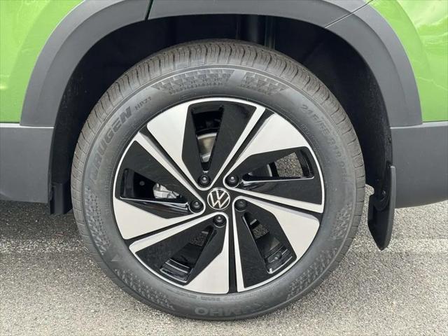 2026 Volkswagen Taos SE