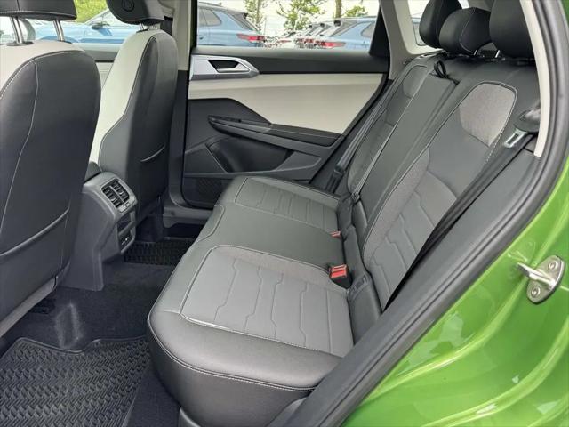 2026 Volkswagen Taos SE
