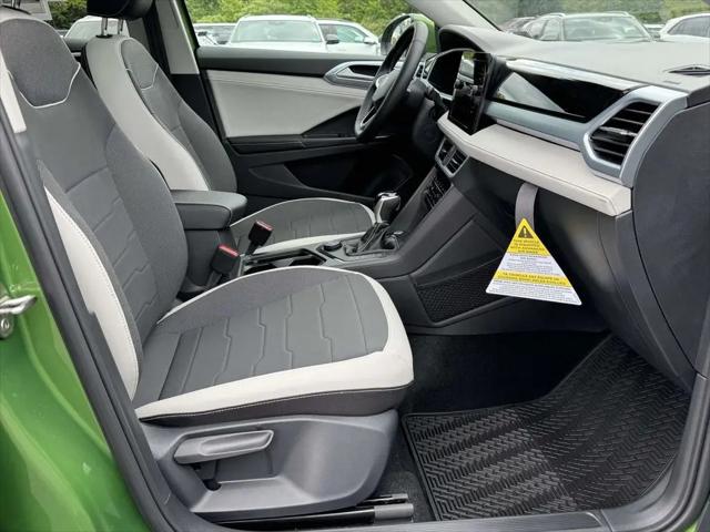 2026 Volkswagen Taos SE
