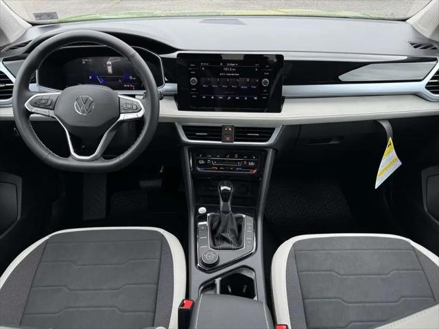 2026 Volkswagen Taos SE