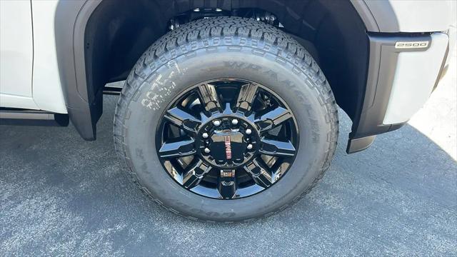 2026 GMC Sierra 2500HD Crew Cab, Standard Bed, AT4, 4WD