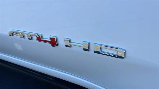 2026 GMC Sierra 2500HD Crew Cab, Standard Bed, AT4, 4WD