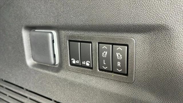 2026 GMC Yukon XL 4WD Elevation