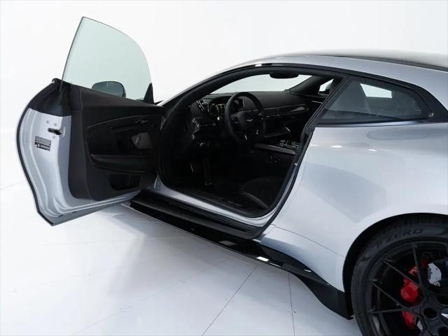 2025 Aston Martin Vanquish Coupe