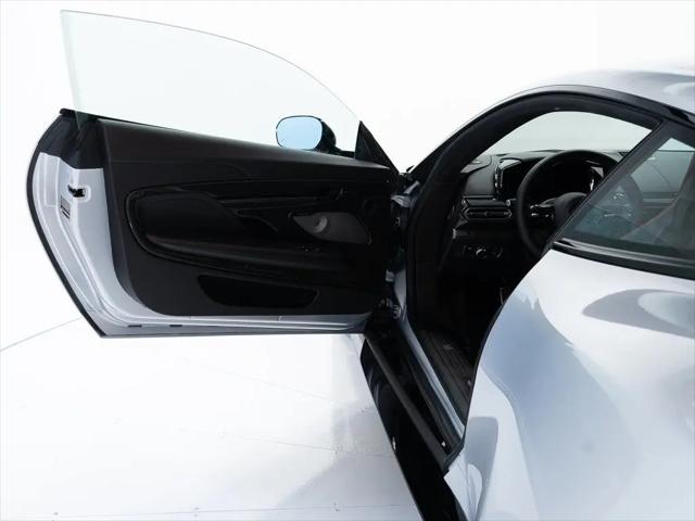 2025 Aston Martin Vanquish Coupe