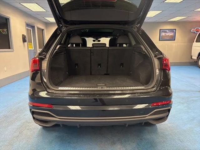 2025 Audi Q3 Premium 45 TFSI S line quattro Tiptronic