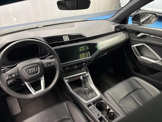 2025 Audi Q3 Premium 45 TFSI S line quattro Tiptronic
