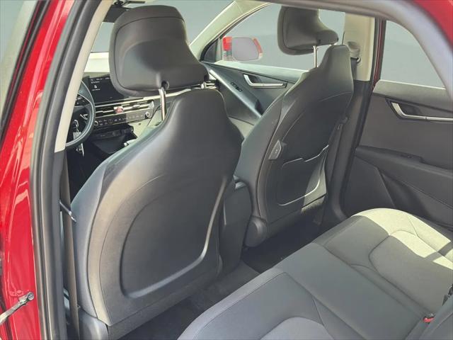 2025 Kia Niro LX