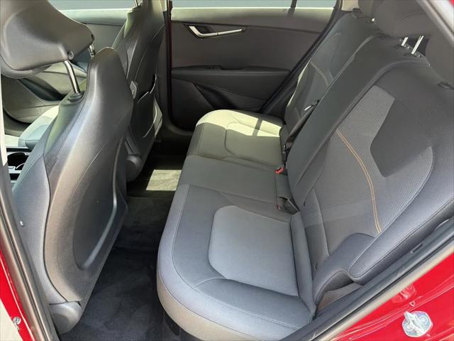 2025 Kia Niro LX