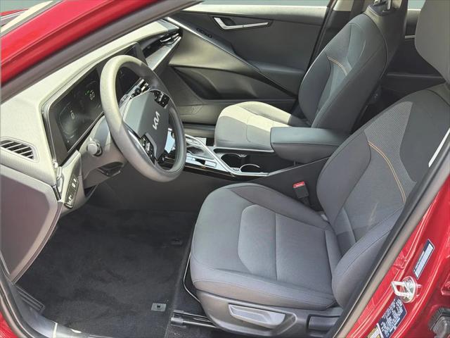 2025 Kia Niro LX