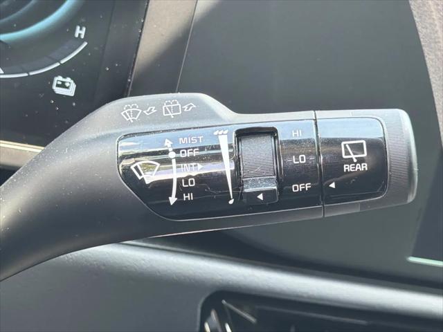2025 Kia Niro LX