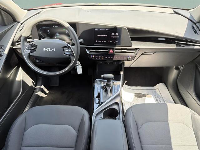 2025 Kia Niro LX