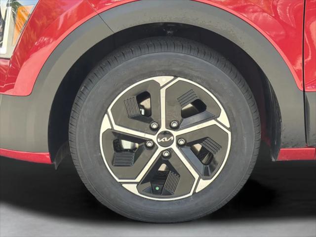 2025 Kia Niro LX