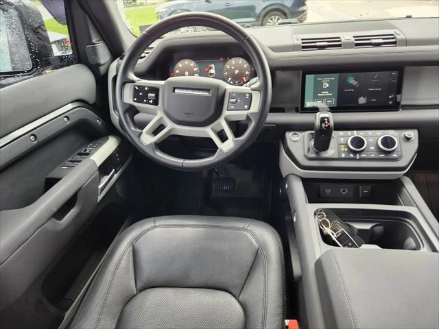 2023 Land Rover Defender 110 SE