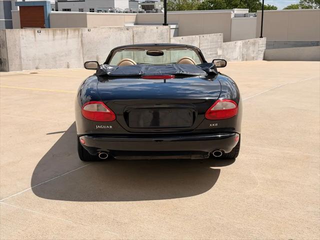 2000 Jaguar XK8 Standard