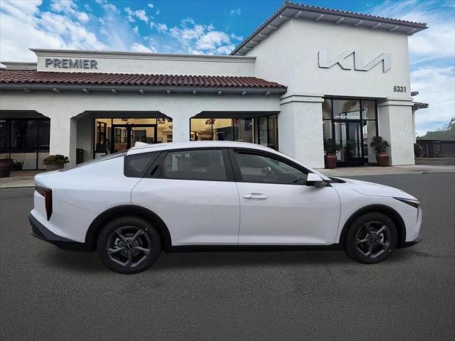 2026 Kia K4 LXS