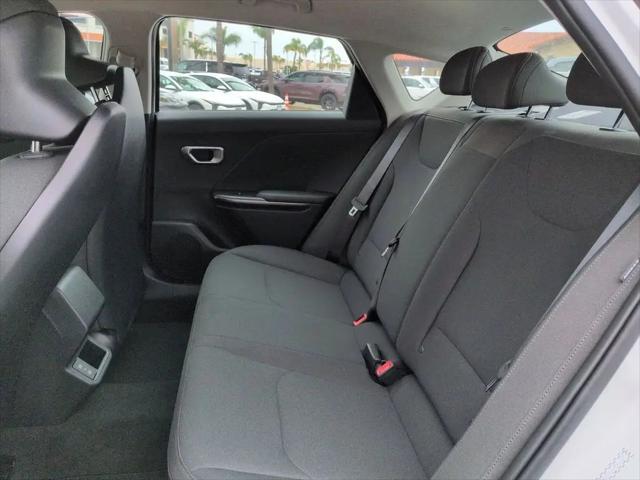 2026 Kia K4 LXS