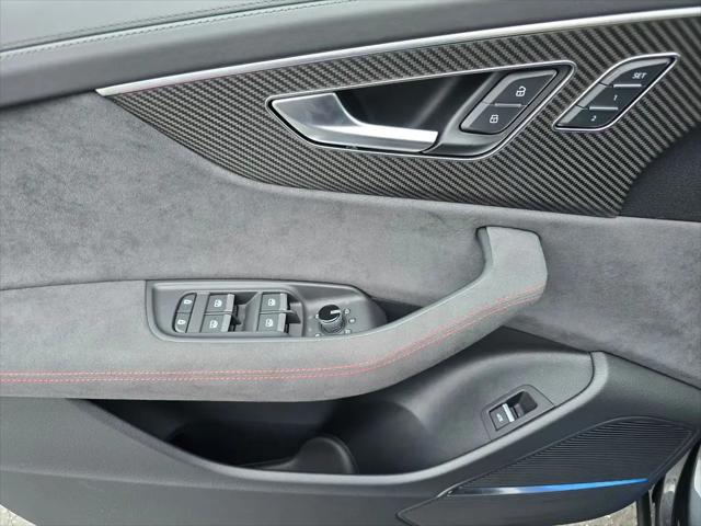 2026 Audi RS Q8 performance quattro tiptronic