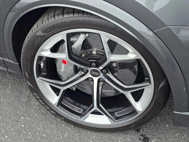 2026 Audi RS Q8 performance quattro tiptronic