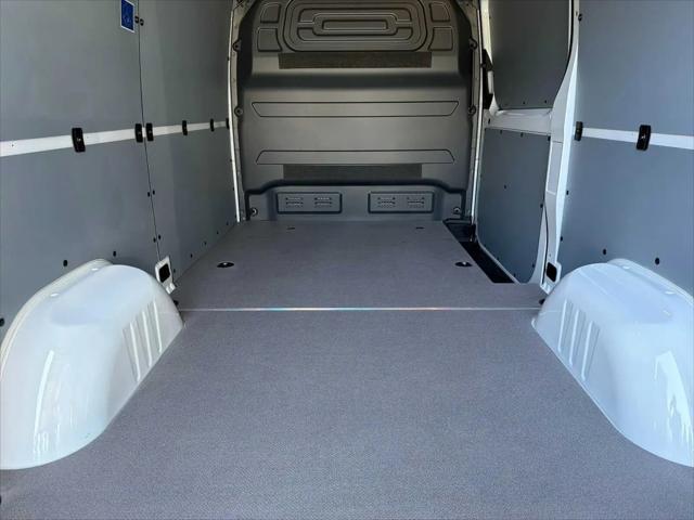 2026 Mercedes-Benz Sprinter 2500 Standard Roof 4-Cyl Diesel