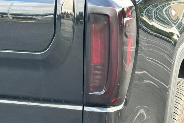 2025 GMC Sierra 1500 4WD Crew Cab Short Box Denali