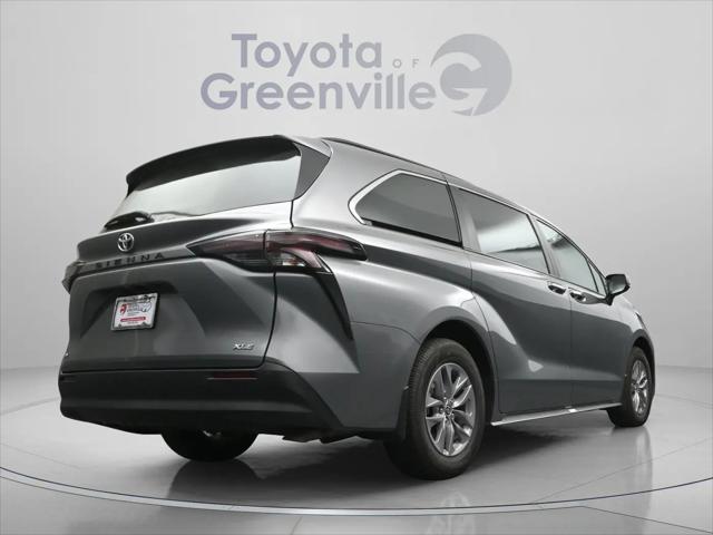 2026 Toyota Sienna XLE