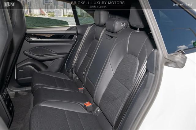 2024 Porsche Macan Electric 4