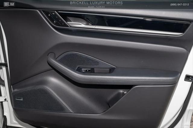 2024 Porsche Macan Electric 4