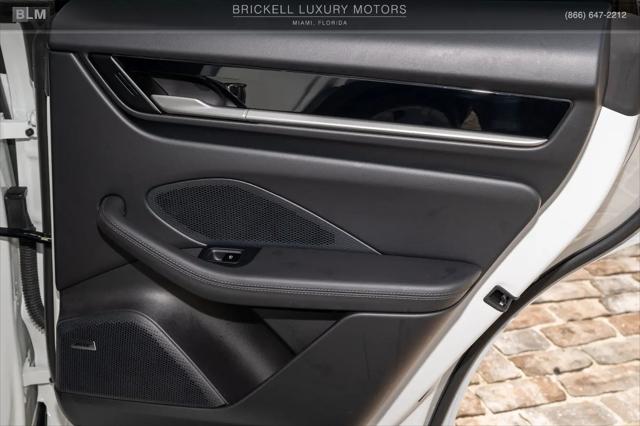 2024 Porsche Macan Electric 4