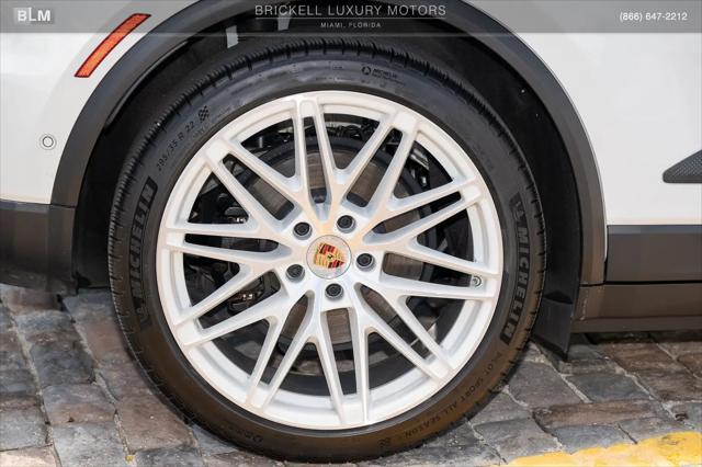 2024 Porsche Macan Electric 4