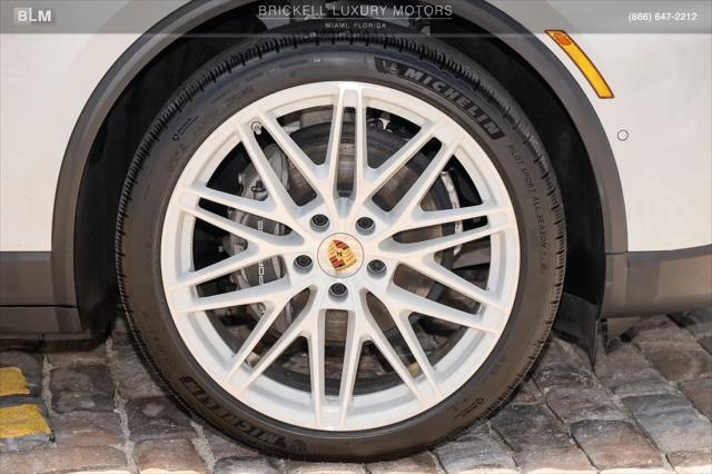 2024 Porsche Macan Electric 4