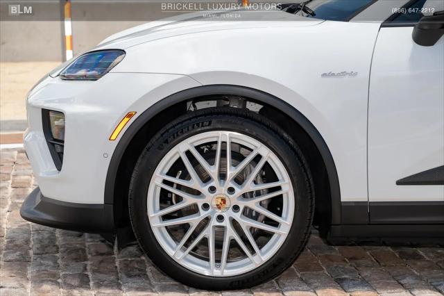 2024 Porsche Macan Electric 4