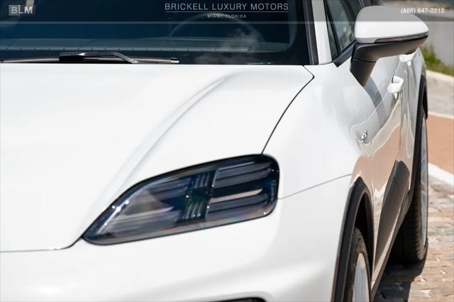 2024 Porsche Macan Electric 4
