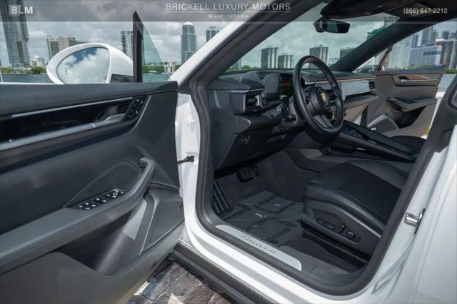 2024 Porsche Macan Electric 4